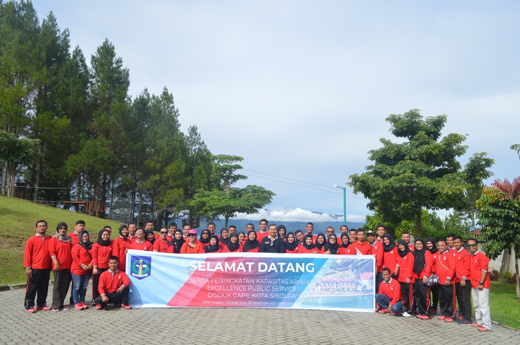 DINAS KEPENDUDUKAN DAN PENCATATAN SIPIL KOTA SIBOLGA MENGADAKAN PELATIHAN EXCELLENT PUBLIC SERVICE